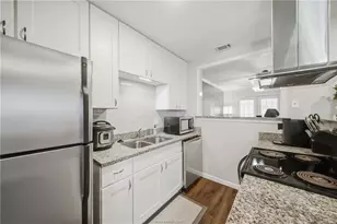 1406 Summit St, College Station, TX 77845 - Photo 15