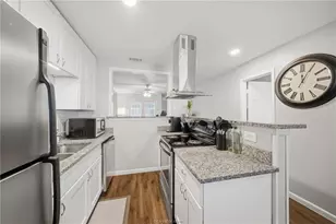 1406 Summit St, College Station, TX 77845 - Photo 3