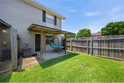 1406 Summit Street #D, College Station, TX 77845 - Photo 5