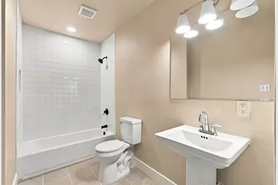 1204 Cordell #B, Houston, TX 77009 - Photo 7