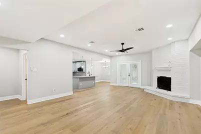 10903 Holly Springs Drive, Houston, TX 77042 - Photo 21