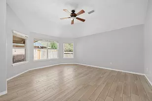 10542 Parkside Dr, Willis, TX 77318 - Photo 27