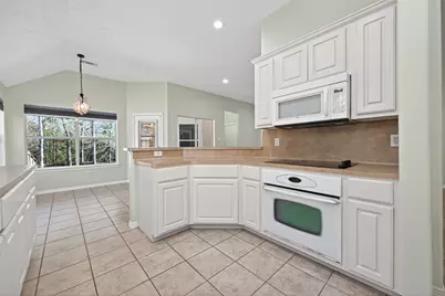 10542 Parkside Drive, Willis, TX 77318 - Photo 15