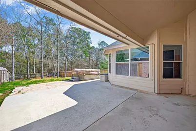 10542 Parkside Drive, Willis, TX 77318 - Photo 33