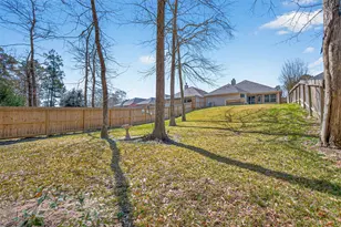 10542 Parkside Dr, Willis, TX 77318 - Photo 39