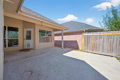 10542 Parkside Drive, Willis, TX 77318 - Photo 35