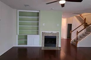 2715 Riverhollow Ln, Sugar Land, TX 77479 - Photo 11