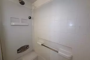 2250 Bering Dr, Houston, TX 77057 - Photo 21
