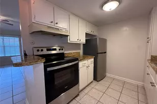 2250 Bering Dr, Houston, TX 77057 - Photo 9