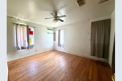 208 Richmond Street, Angleton, TX 77515 - Photo 7