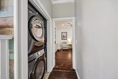 3215 Bernardo De Galvez Avenue, Galveston, TX 77550 - Photo 17