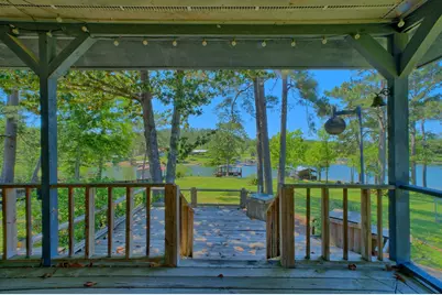 203 Whispering Pine, Burkeville, TX 75932 - Photo 19