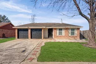 4702 Croker Ridge Rd, Houston, TX 77053 - Photo 3