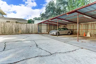 3912 Bute St, Houston, TX 77006 - Photo 9
