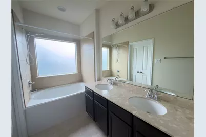 17035 Amarose Drive, Houston, TX 77090 - Photo 21