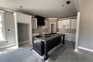 8585 Sana Dr, Beaumont, TX 77713 - Photo 17