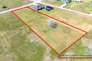 813 Longhorn Trail, Angleton, TX 77515 - Photo 1