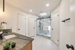 15826 Stonehaven Dr, Houston, TX 77059 - Photo 3