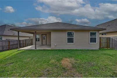 1010 Fannin Street, Brenham, TX 77833 - Photo 5