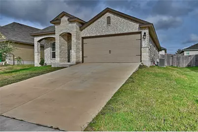 1010 Fannin Street, Brenham, TX 77833 - Photo 3