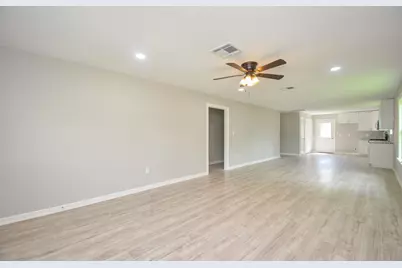 6114 Wedgefield Street, Houston, TX 77028 - Photo 17