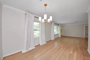 6403 Waltway Dr, Houston, TX 77008 - Photo 17