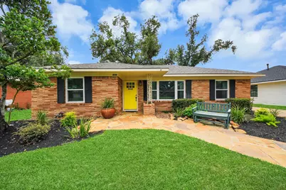 6403 Waltway Drive, Houston, TX 77008 - Photo 1