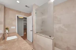 6403 Waltway Dr, Houston, TX 77008 - Photo 23