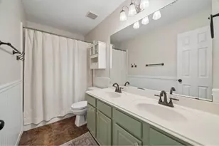 1264 Deerbrook Dr, Sugar Land, TX 77479 - Photo 25