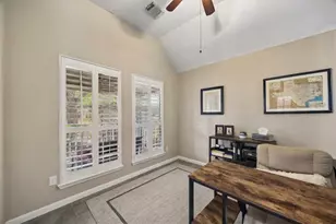 1264 Deerbrook Dr, Sugar Land, TX 77479 - Photo 7