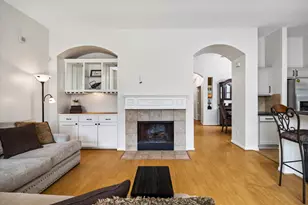 1264 Deerbrook Dr, Sugar Land, TX 77479 - Photo 9