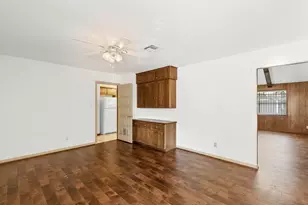 9106 Sharpview Dr, Houston, TX 77036 - Photo 3