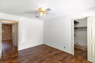 9106 Sharpview Dr, Houston, TX 77036 - Photo 13