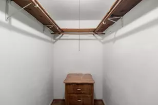 9106 Sharpview Dr, Houston, TX 77036 - Photo 19