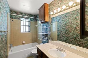 9106 Sharpview Dr, Houston, TX 77036 - Photo 11