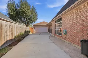 1918 Winter Knoll Way, Houston, TX 77062 - Photo 43