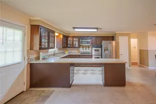726 Skylark Rd, Pasadena, TX 77502 - Photo 9