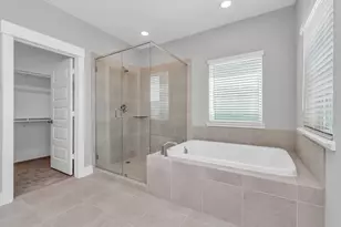 2733 Ruhman Flds Dr, Houston, TX 77008 - Photo 25