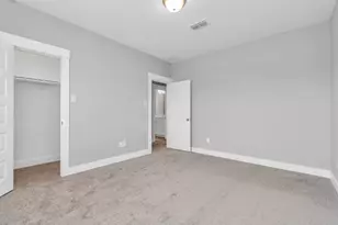 2733 Ruhman Flds Dr, Houston, TX 77008 - Photo 31