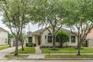 5818 Pebble Bank Ln, Houston, TX 77041 - Photo 1