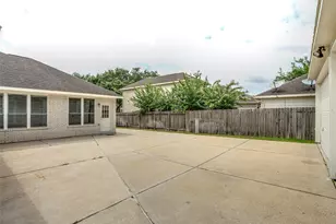 5818 Pebble Bank Ln, Houston, TX 77041 - Photo 43