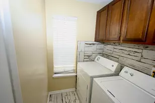 17331 Red Oak Dr, Houston, TX 77090 - Photo 11