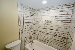 17331 Red Oak Dr, Houston, TX 77090 - Photo 9