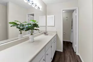 1100 Augusta Dr, Houston, TX 77057 - Photo 29