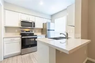 3900 Woodchase Dr, Houston, TX 77042 - Photo 7