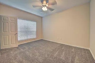 1919 Post Oak Park Drive #5318, Houston, TX 77027 - Photo 3