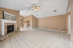 12827 Sandri Ln, Houston, TX 77077 - Photo 5