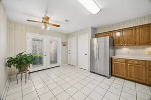 12827 Sandri Ln, Houston, TX 77077 - Photo 11