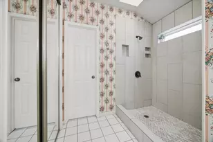 12827 Sandri Ln, Houston, TX 77077 - Photo 15