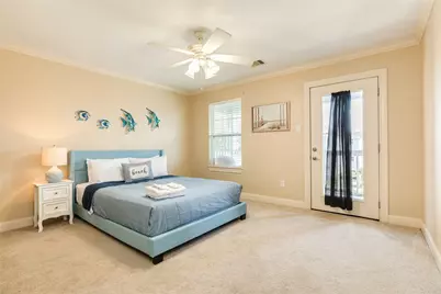 1418 Avenue M 1/2, Galveston, TX 77550 - Photo 33
